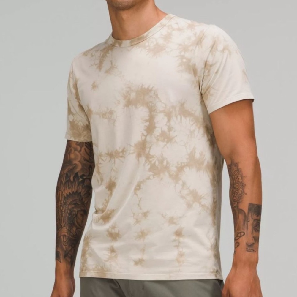lululemon athletica Beige Tie-Dye Short Sleeve Tee